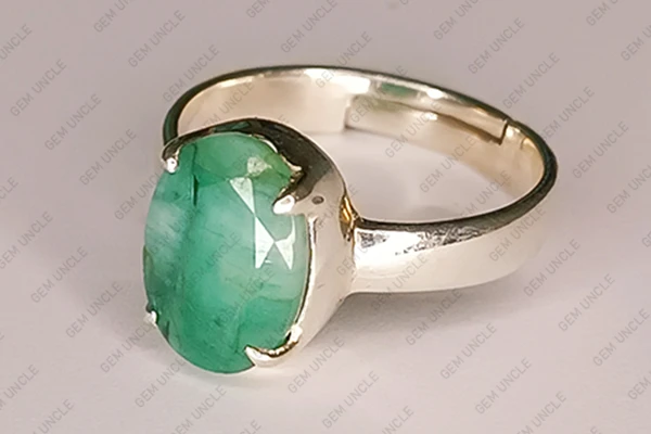 72% OFF on Gems Jewels Online Designer Colombian Emerald Certified natural Emerald  Ring Silver Emerald Ring on Flipkart | PaisaWapas.com