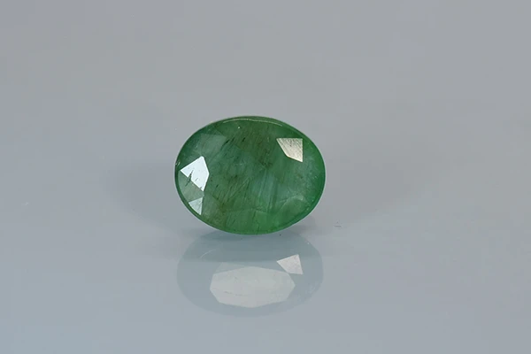 Emerald Stone (Panna Stone) Brazil - 7.12 Ratti