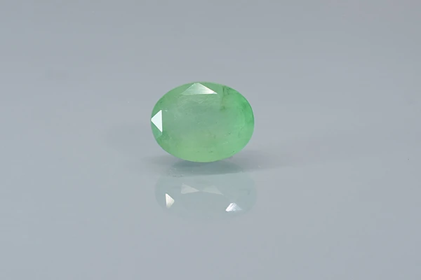 Emerald Stone (Panna Stone) Brazil - 7.91 Ratti