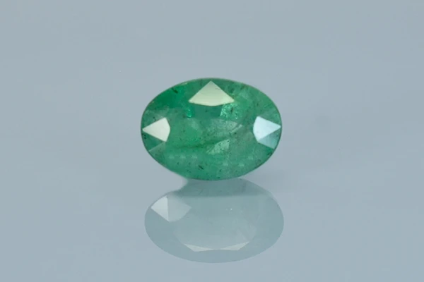 Emerald Stone (Panna Stone) Zambia - 4.00 Ratti