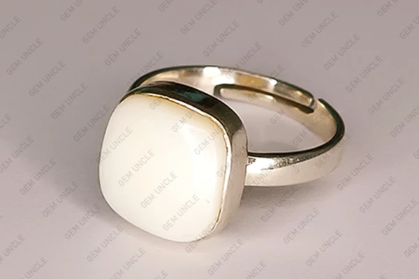 Opal Ratna Ring For Tula Rashi In Silver