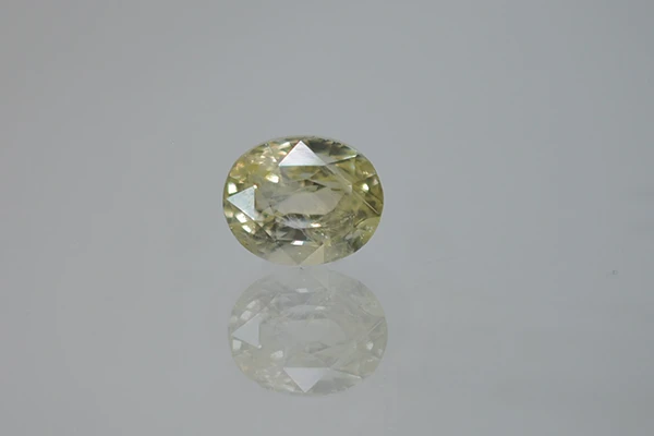 Yellow Sapphire Stone (Pukhraj Stone) Sri Lanka - 3.14 Ratti